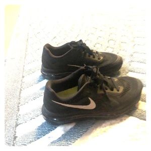 Nike Air Max Women’s Black/Reflect-Running 👟 8.5